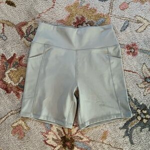 American Eagle bike shorts